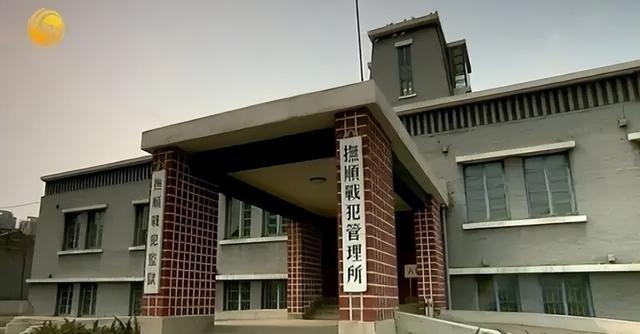 1957年，李玉琴来到抚顺战犯管理所，留宿了一晚。这一晚，是她和溥仪结婚14年，