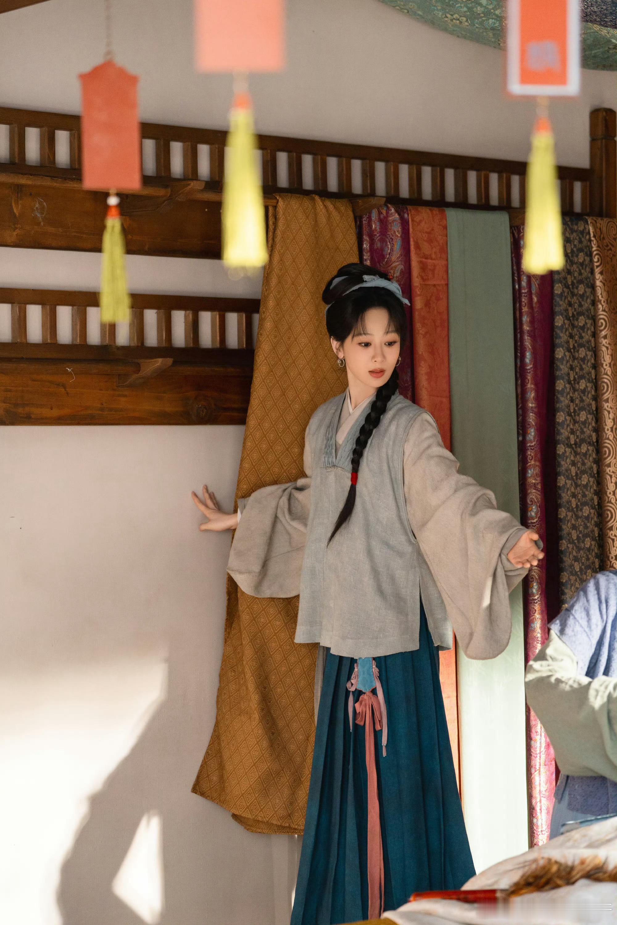 杨紫 李祯是墨色风骨，杨紫是满目温柔，一遇徽墨岁月，万般心动不止。杨紫李祯【杨紫