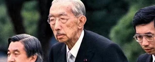 裕仁到临终才暴露真面目，他可真是东京审判最大的漏网之鱼啊，最近海外学者把他临终病