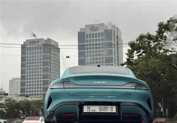 为什么有人说法拉利买小米做研究，属于上当受骗了？这事其实很有意思！法拉利把小米s