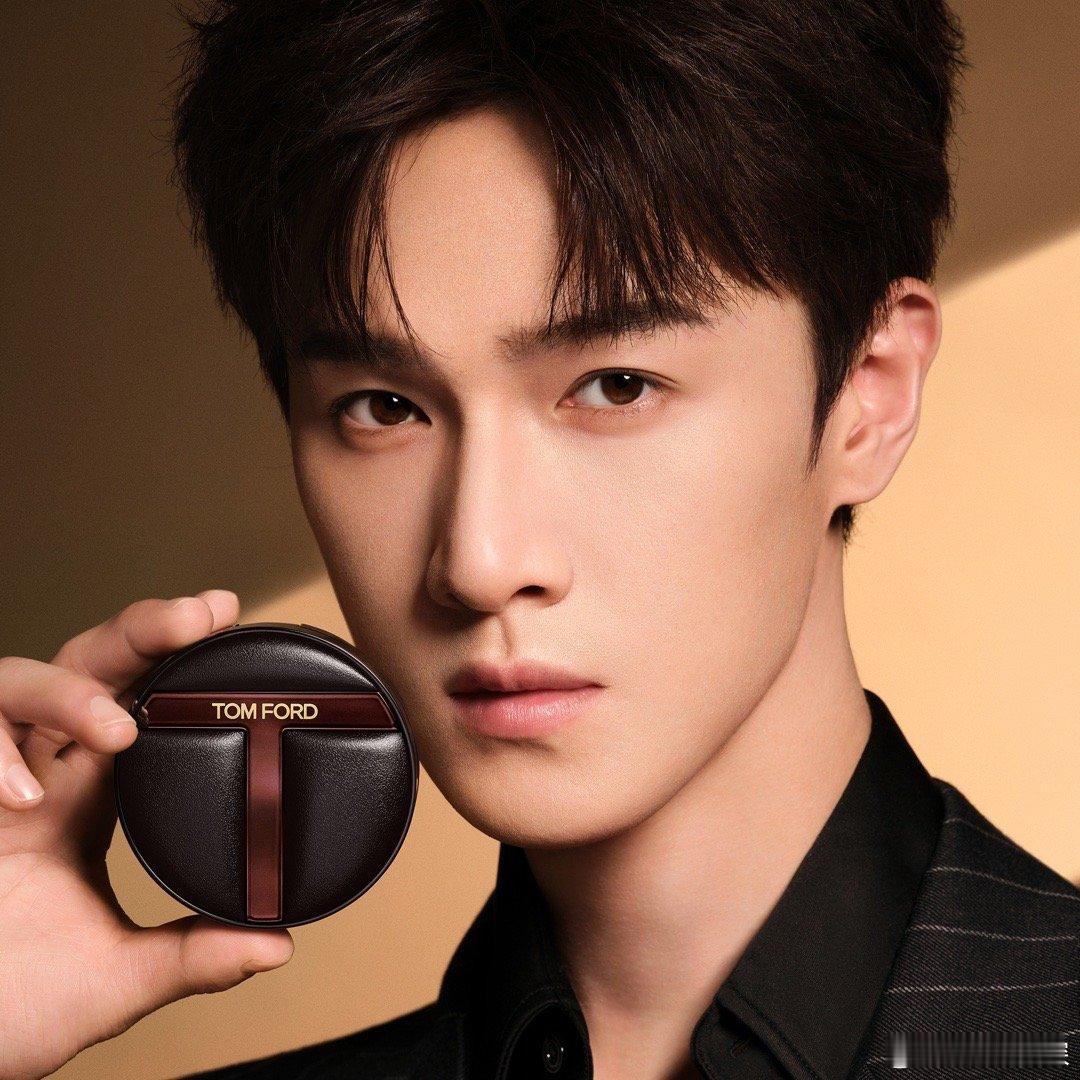 TOMFORDBEAUTY品牌中国区大使李昀锐 尖叫预警！TOM FORD BE