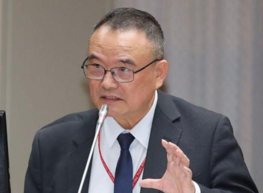 台北故宫院长萧宗煌叫器，“故宫文物是在“中华民国”执政时带来到台湾的，属于“中华