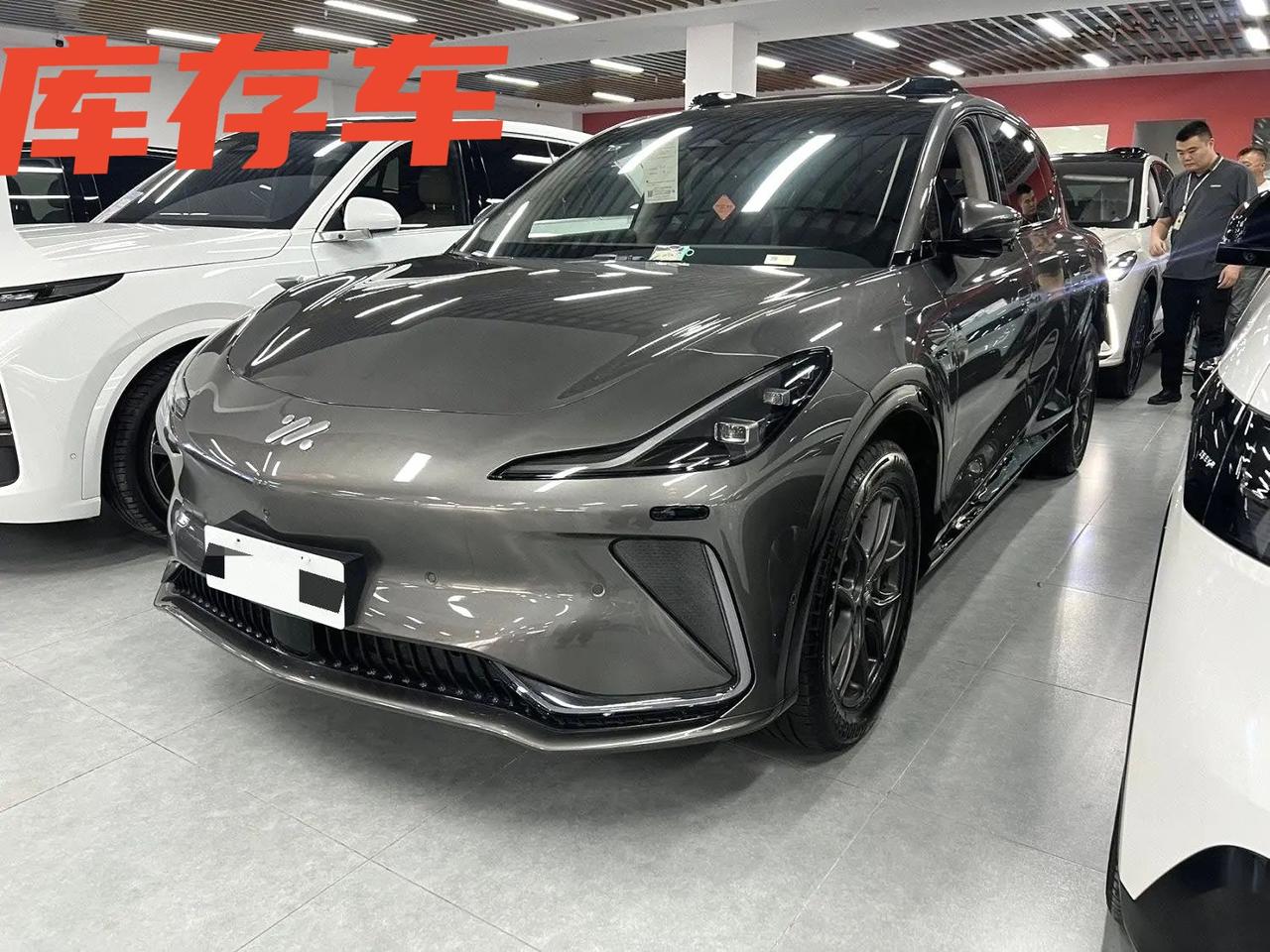 车型：智己 2024款 智己LS7 90kWh Max Elite后驱版
车况：