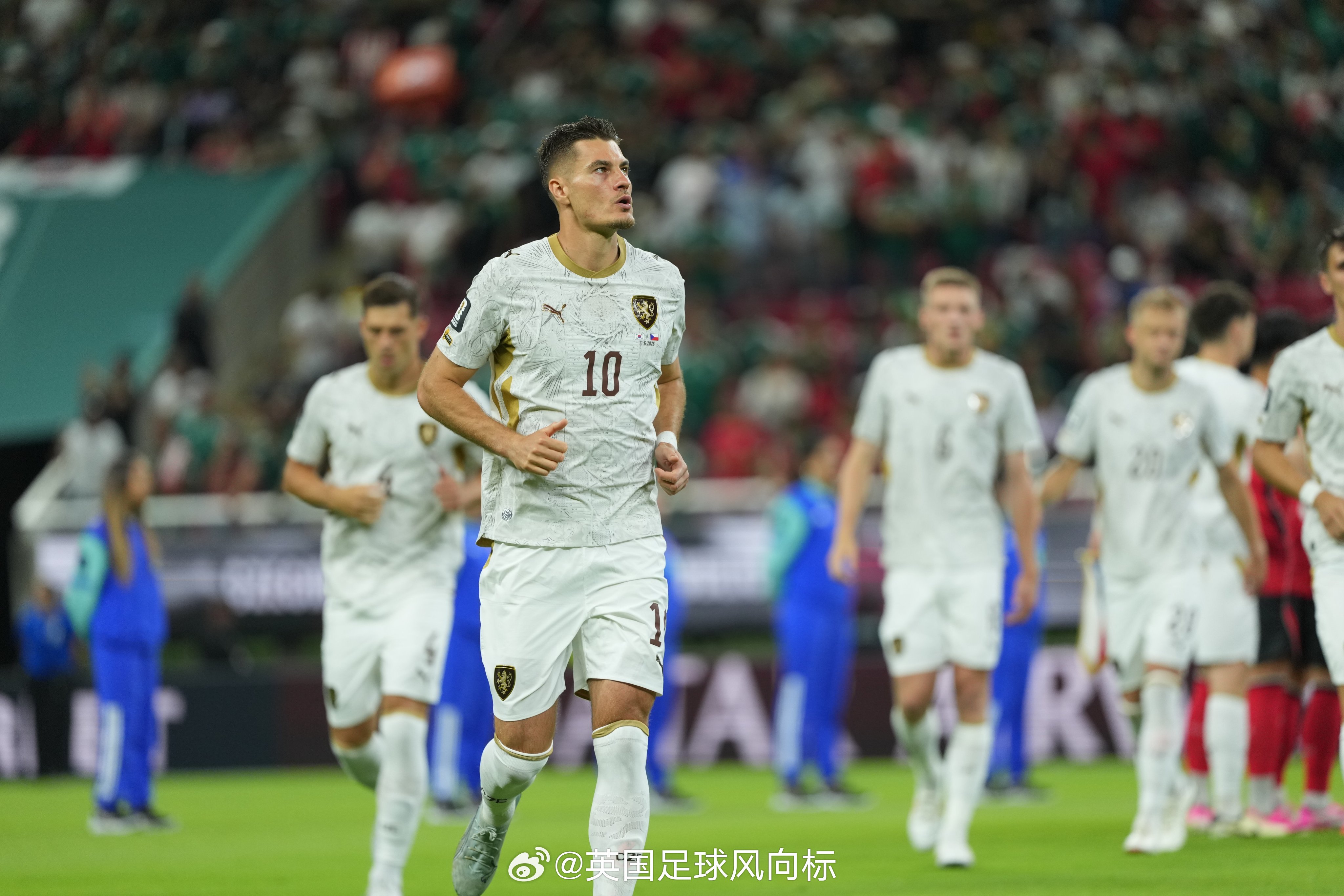 【捷克队的恶梦即将到来】韩国2比1捷克，这场比赛是在墨西哥瓜达拉哈拉体育场进行的