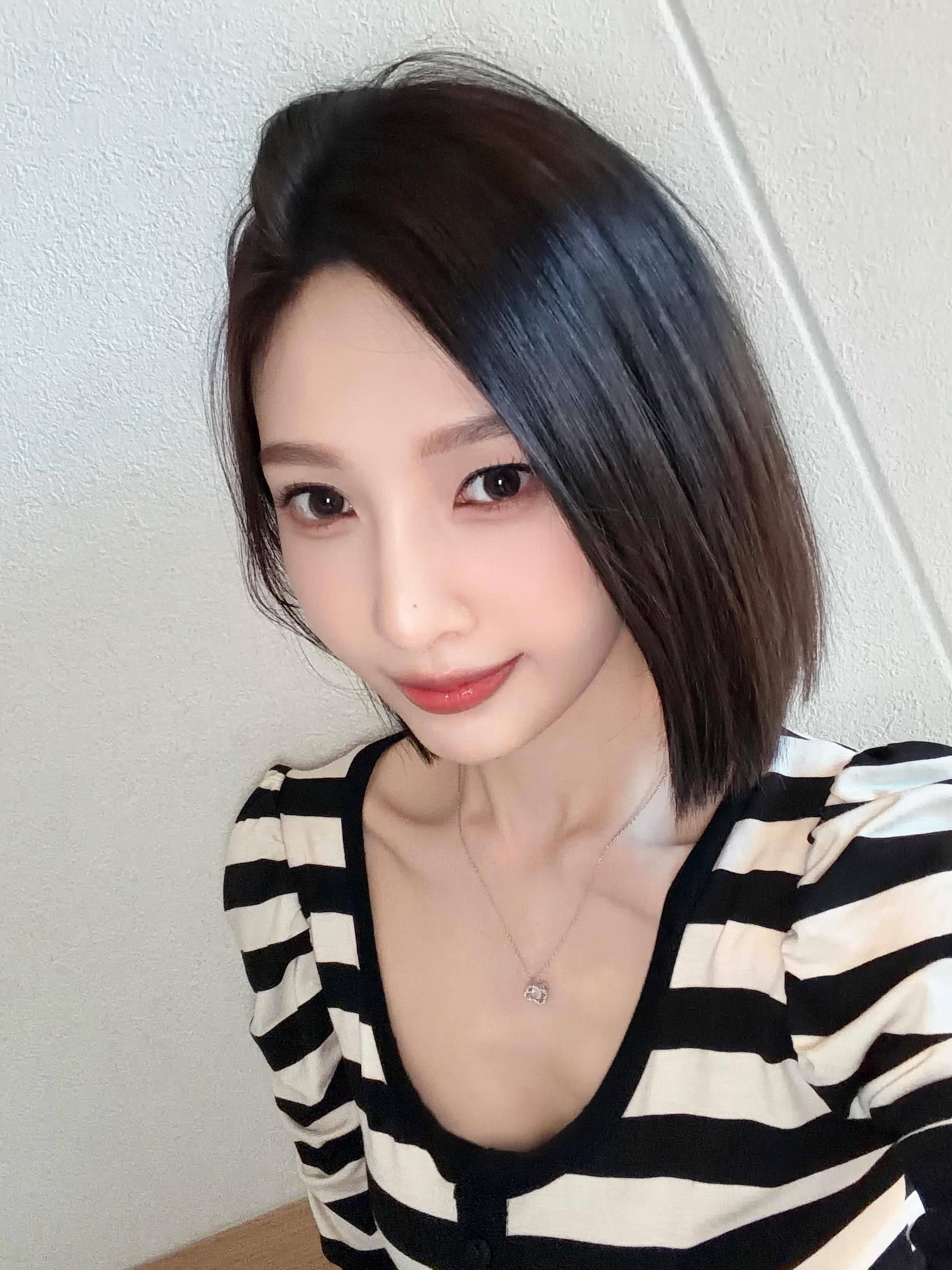 JOY朴秀荣 INS更新🖤💐 ​​​