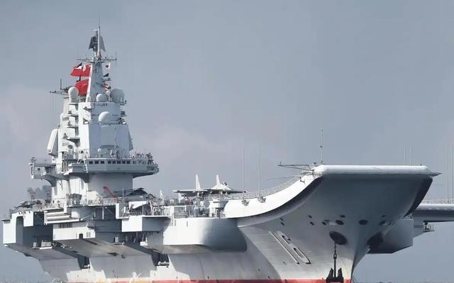 中国曾被骗了？当中国在拼命制造航母时，老美却不同寻常，居然把精力都用来建造两栖舰