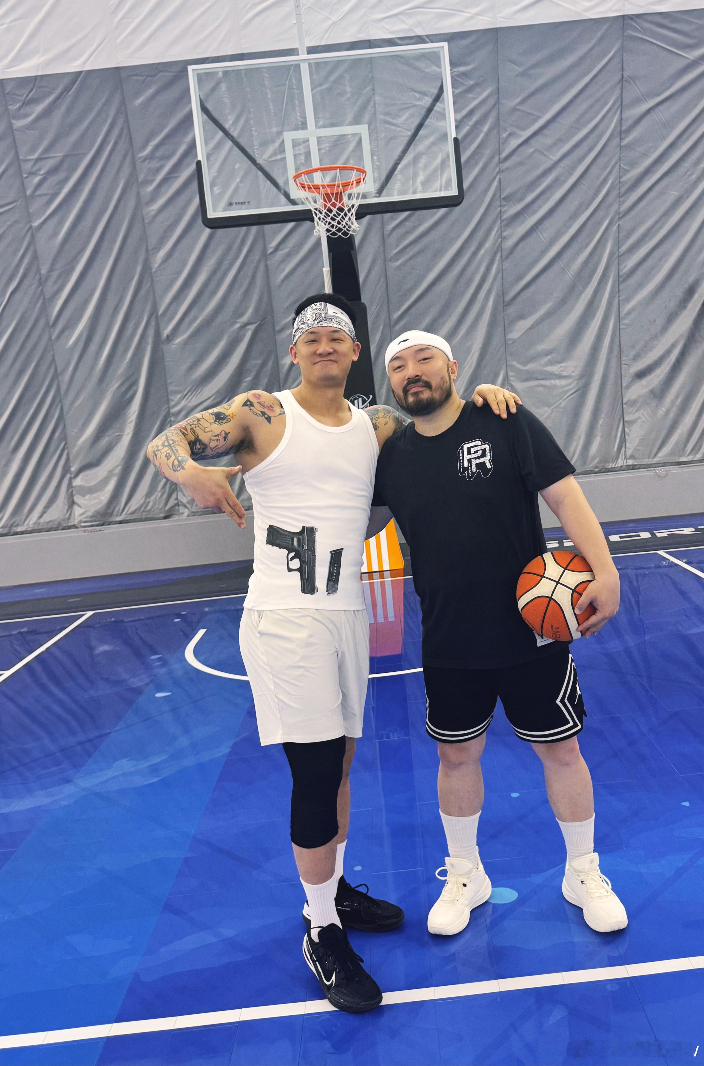 👌瓷💥该我们＂黑白双煞＂上场了💪篮球无兄弟不篮球穿搭