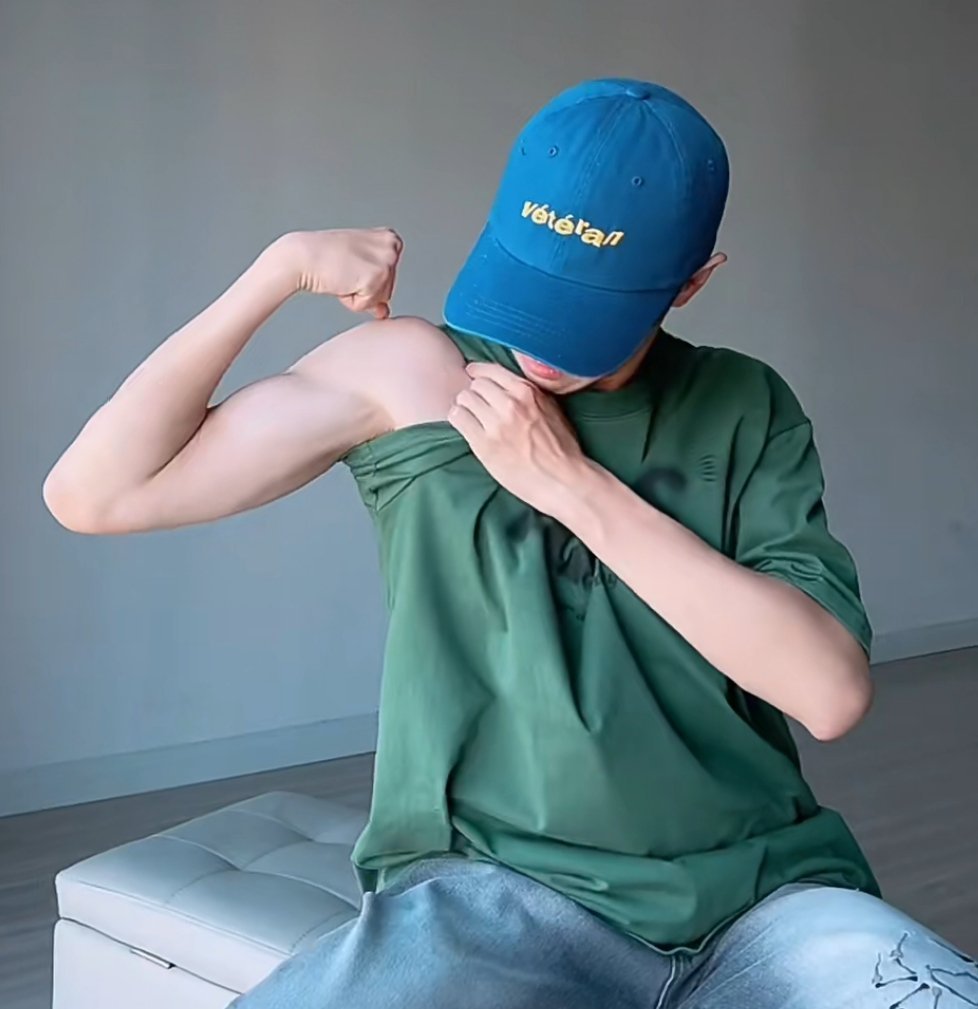 志鑫肌肉大💪💪 