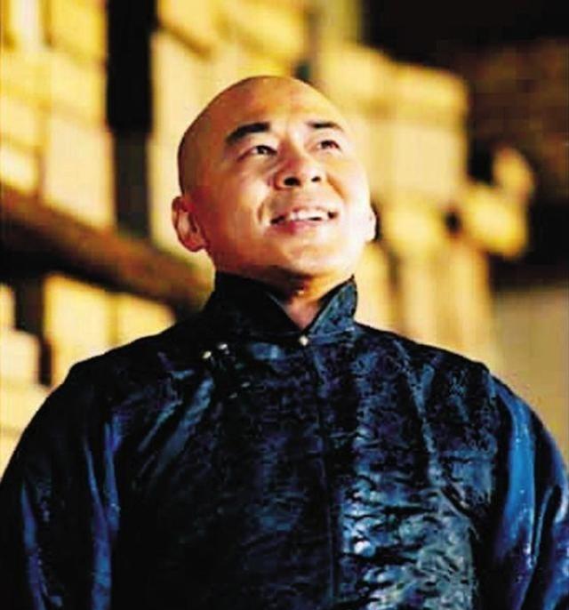 1900年，慈禧逃到山西乔家，张口借10万两应急，乔致庸却跪地说 “30万都行，