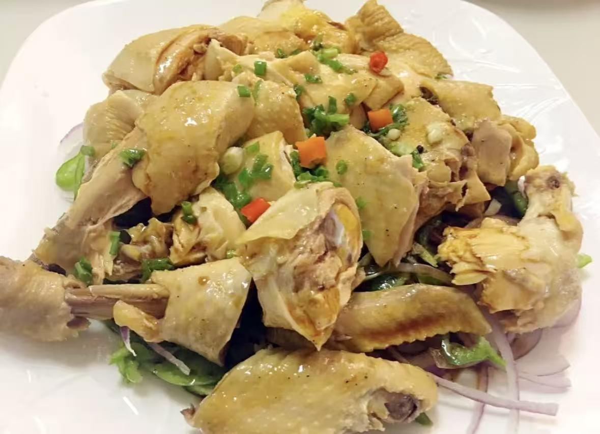 努力会成功，不努力一定失败。没有剩力气，只有剩饭剩菜。这好像有点道理。