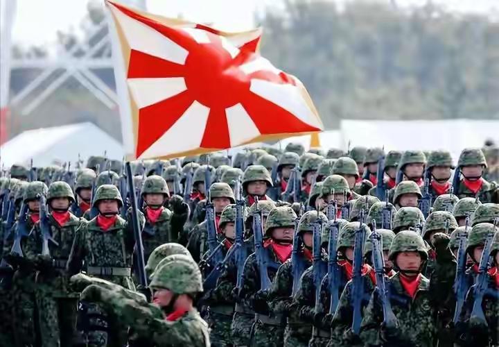 1895.4.17日，晚清李鸿章与倭寇签署了臭名昭著的<<马关条约＞>。
<<马