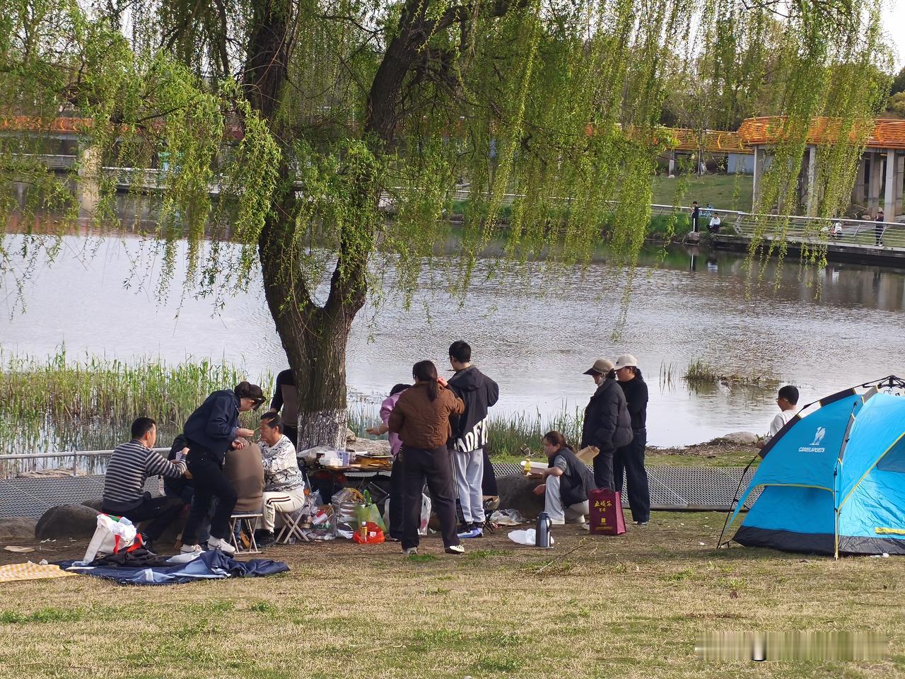 南京江宁麒麟三河公园是踏青野炊的好地方
南京春天郊游