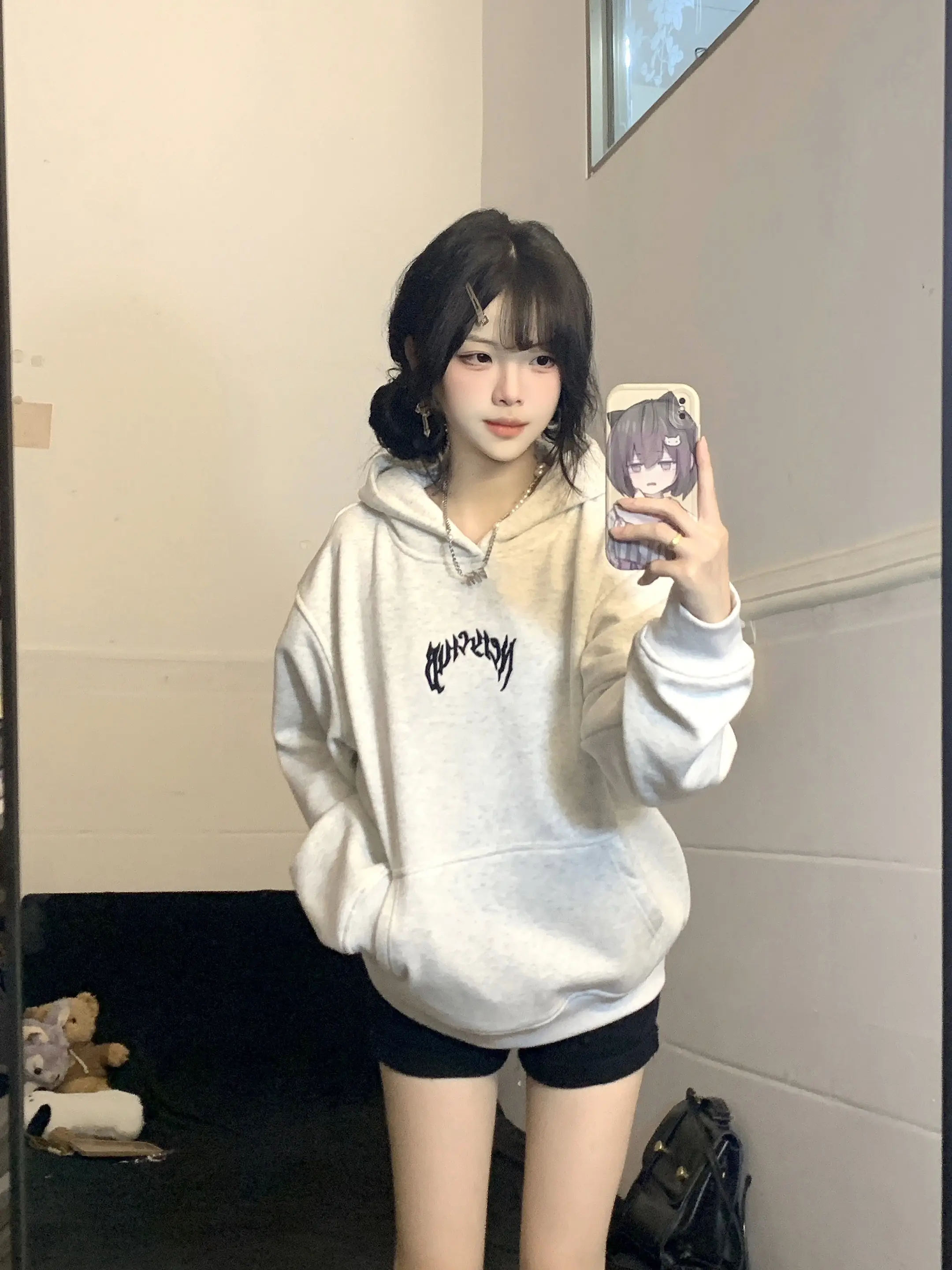 本来不喜欢的 不回信息 爱上了。
