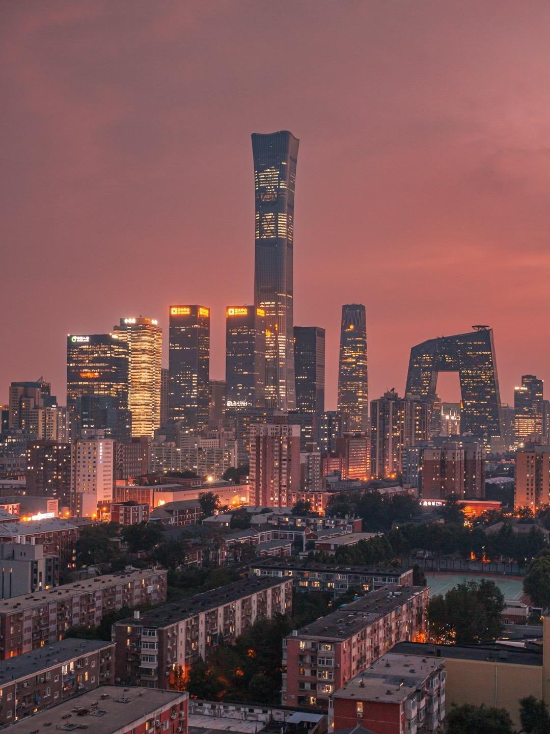 历时8年 分享我的32个北京最出片机位·上🌆。大家好！我是Henri...