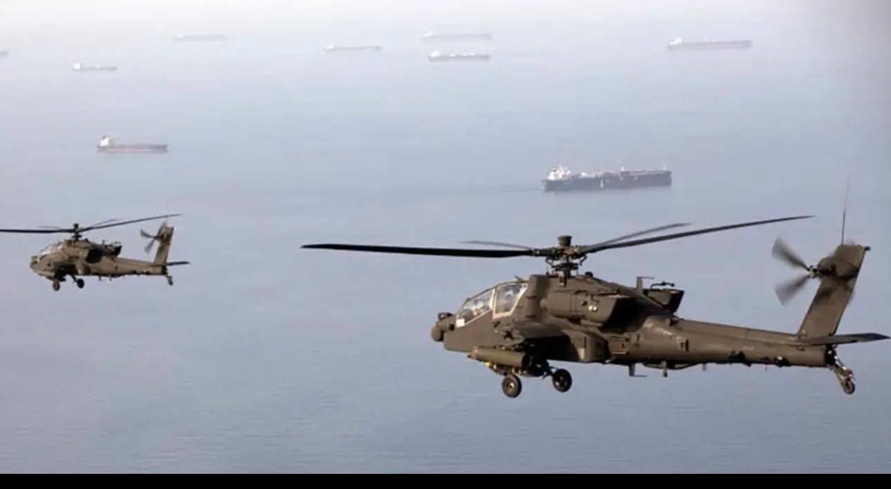 特朗普表示，美军拦截了一艘伊朗籍货船，在发出警告后，“通过在发动机舱打出一个洞让