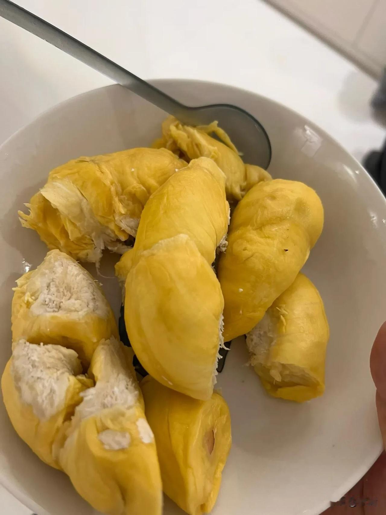 初夏的风一刮，资阳的空气里都飘着点黏糊糊的热意，这时候的快乐密码，是一碗刚从冰箱