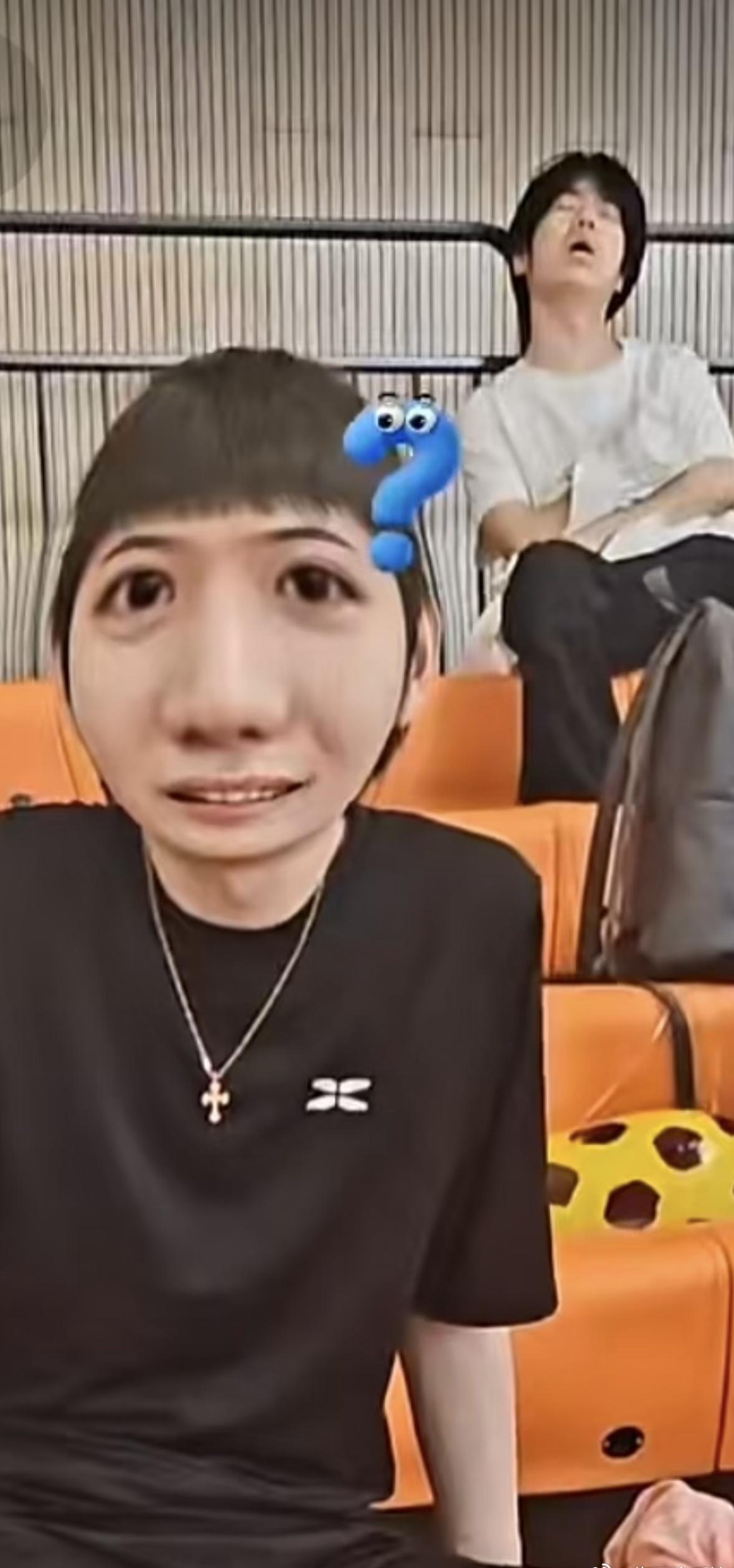 KPL超话  哈哈大笑！🤣 这个梗图真是绝了！竞人运动会梗图直出 ​​​