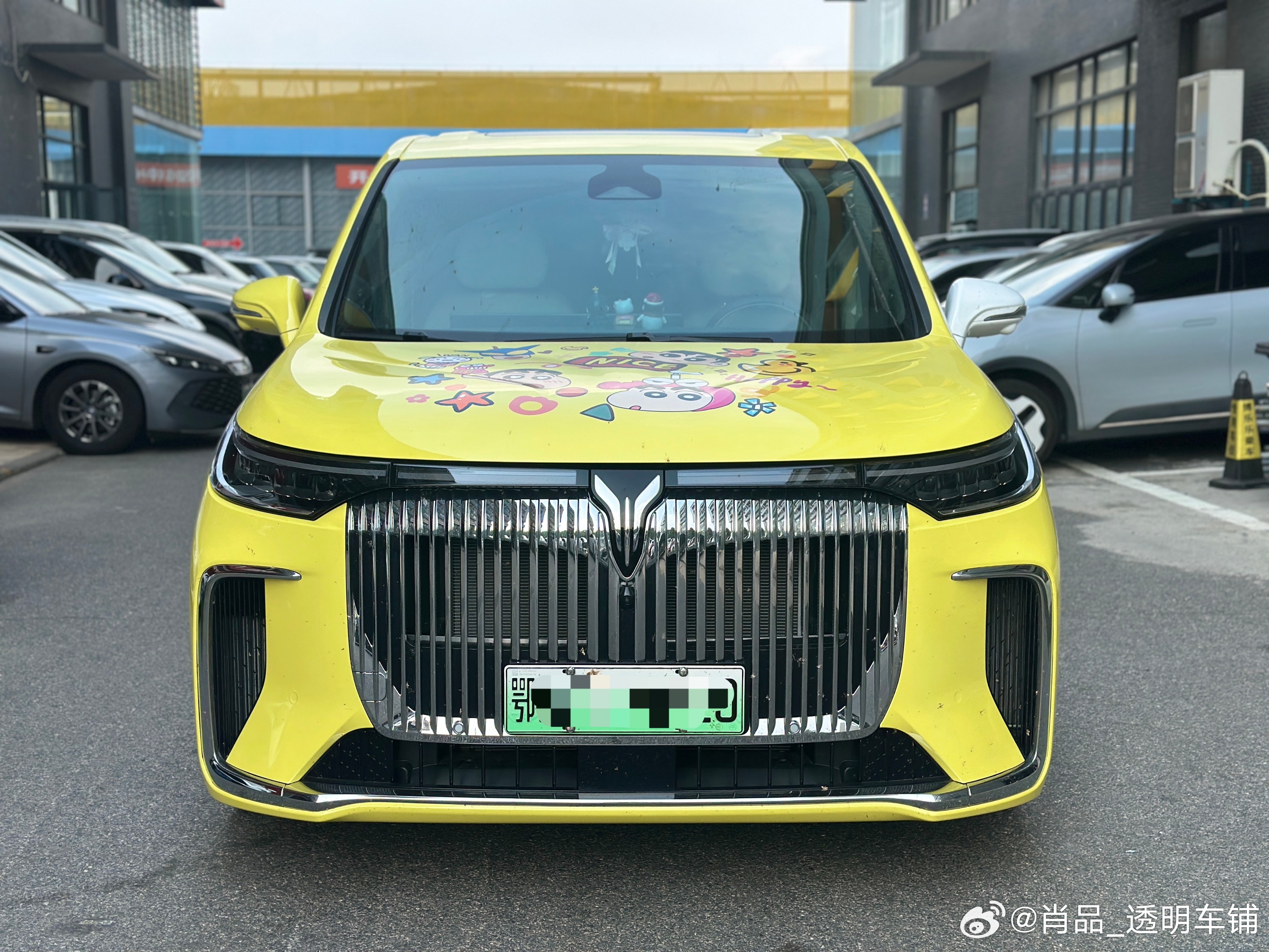 拿下新货 岚图梦想家 2025款PHEV四驱卓越鲲鹏版，2025年7月上牌，个人