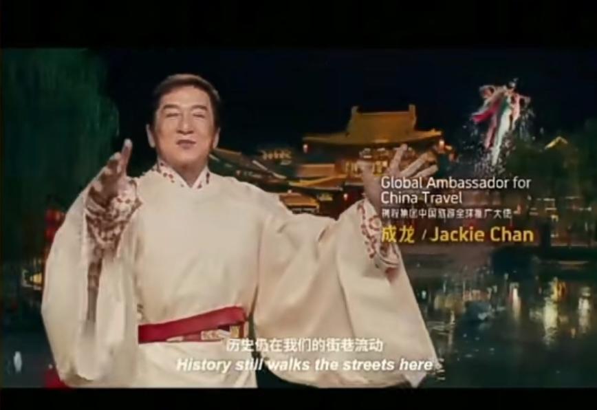 我的天，我们汉人的超级巨星成龙给汉服代言了
我们的汉服复兴，我们的文化复兴，有成