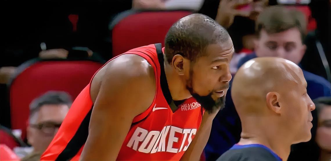 不吹不黑，今日NBA中国赛杜兰特和弗拉格数据对比！！
 
弗拉格：19岁，状元郎