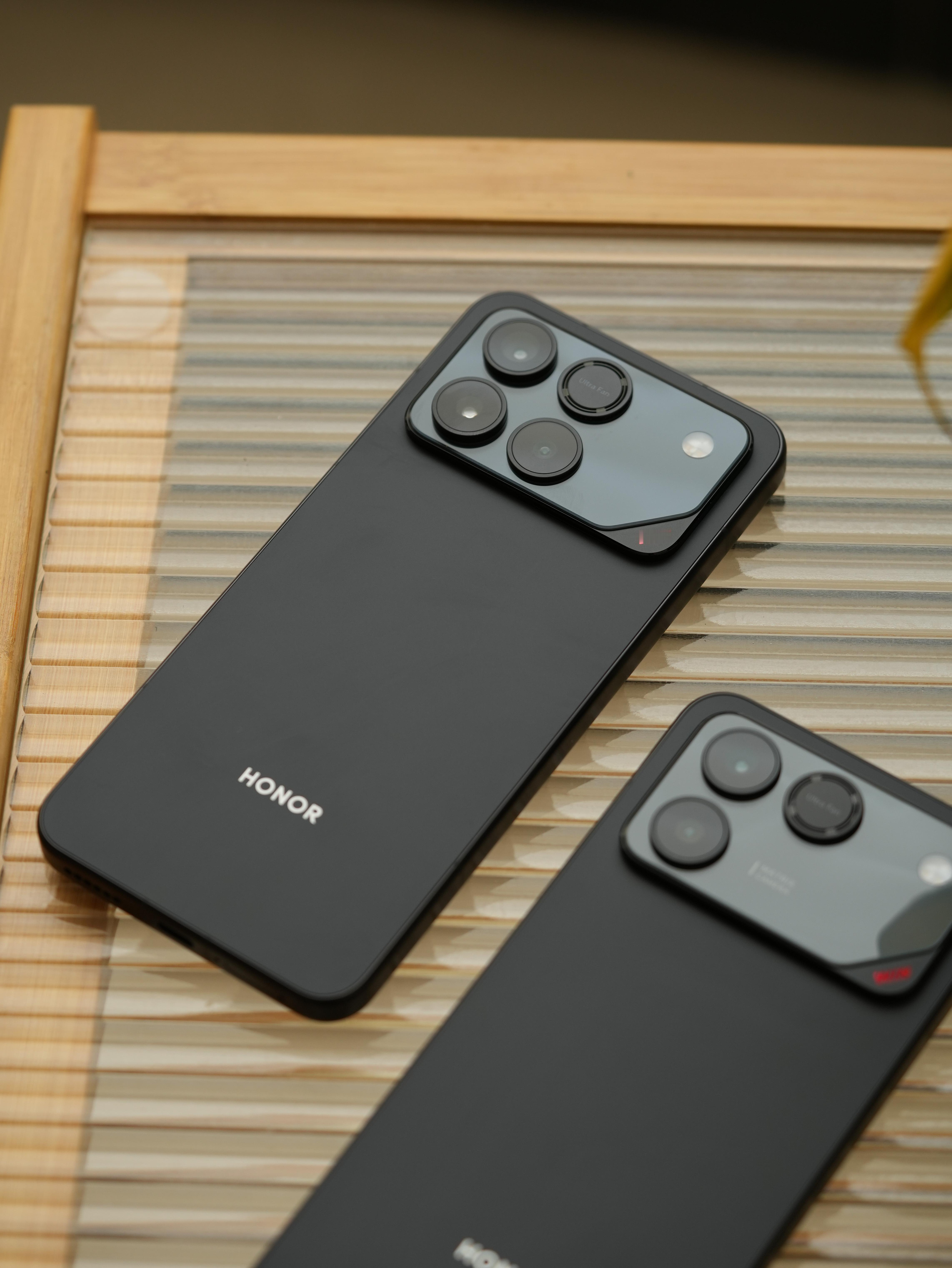 昨天我们参加了荣耀的WIN系列沟通会。这场沟通会下来之后，不管是从产品也好，又或