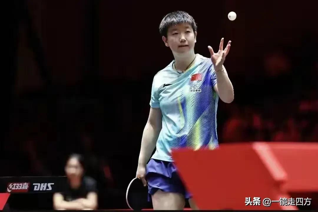 刚刚结束的世乒联大满贯新加坡站女单决赛，孙颖莎经过六局激战，4-2战胜队友王曼昱