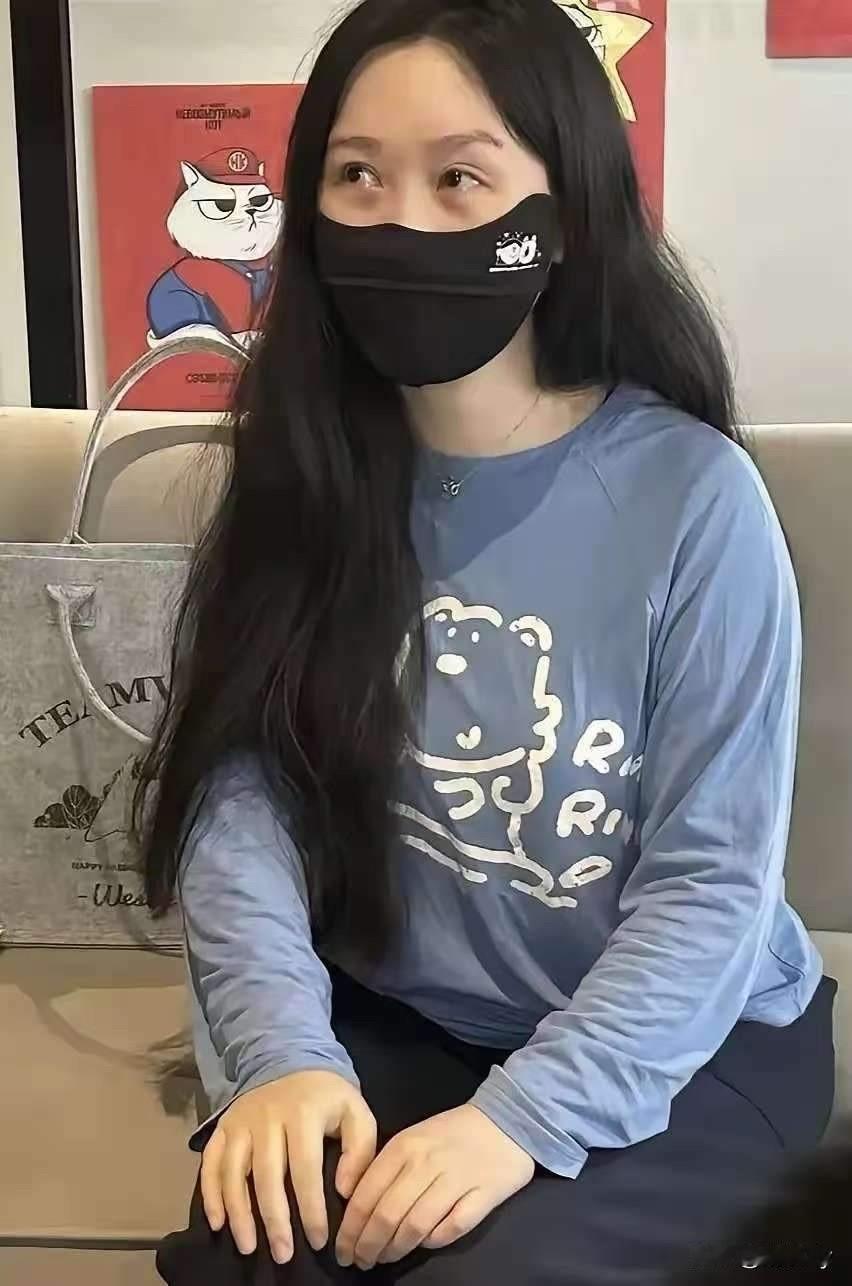 李女士被骂惨了！不是骂她把投毒的张某华送进监狱，而是说投毒是危害公共安全，但是狗