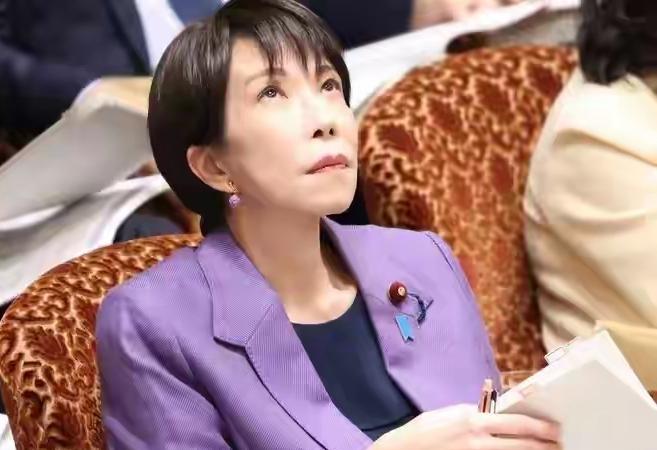 第一、对日本产业的直接冲击
日本对中国稀土的依赖度极高，60%-70%的进口需求