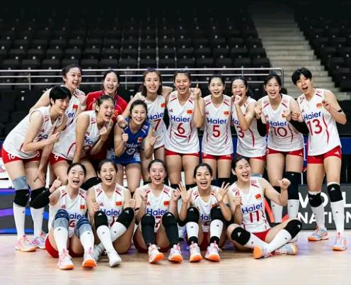 2026女排世联赛
前8名奖金
冠军土耳其:
100万美元≈677万元人民币
亚