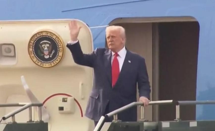 【中美举行峰会，台湾哆嗦了一上午】

10月30日中美举行峰会，而远在千里之外的