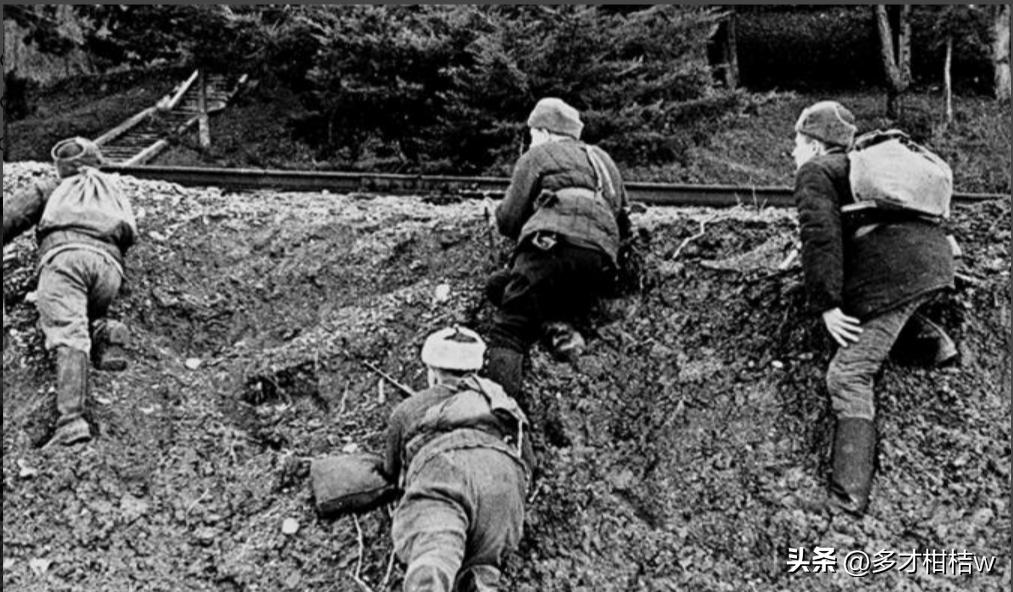 当东线战场的时间进入1943年以后，徳三在苏联占领区的铁路系统愈来愈多的受到苏联