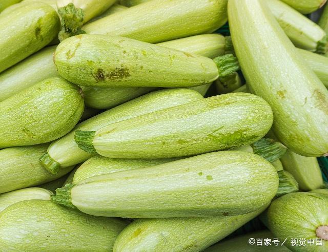 再三提醒：四种常见蔬菜，致癌性也许比“槟榔”高，劝你不要冒险
无根豆芽：豆芽是生