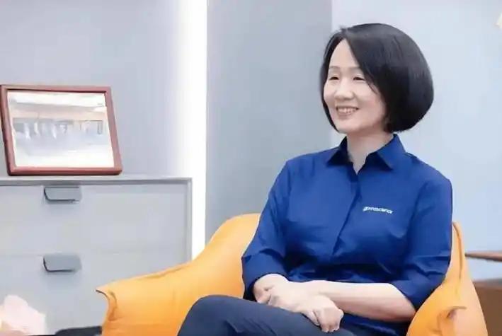 NASA首席科学家回国创业，所有人说她疯了，十年后她让中国氮化镓杀进英伟达供应链