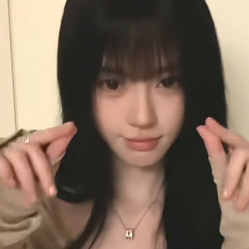 jjy鞠婧祎苏绿夏  jjy鞠婧祎万花世界  你我相见亦是一场盛大的相逢.𝐌?