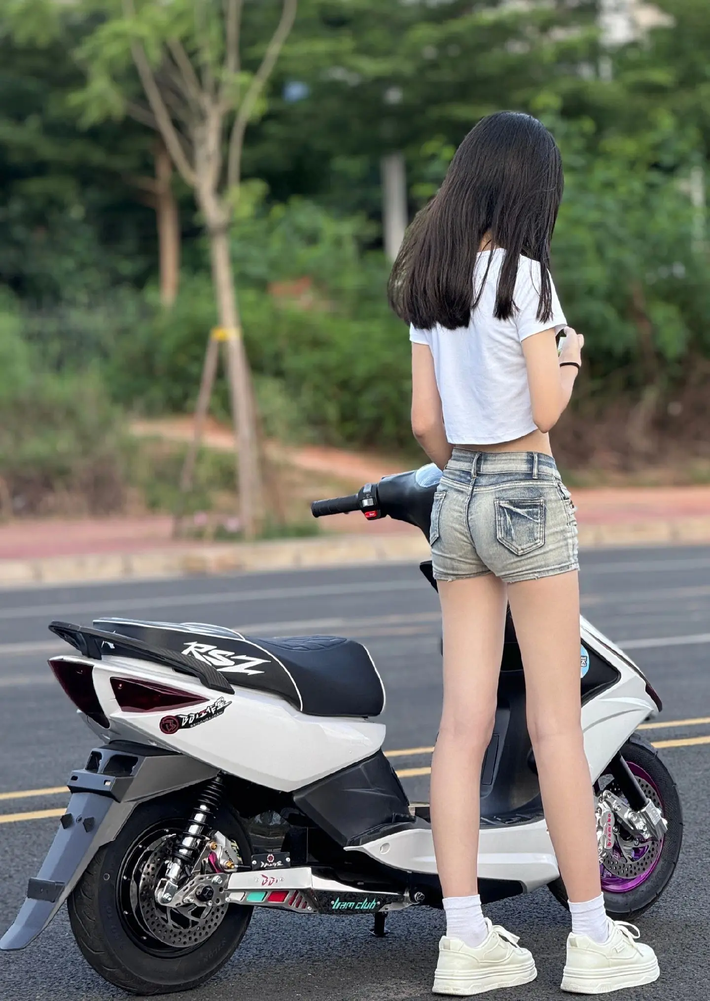 本姑娘要是喜欢你，三杯就倒在你怀里，要是不喜欢你，我就会让你知道，什么...