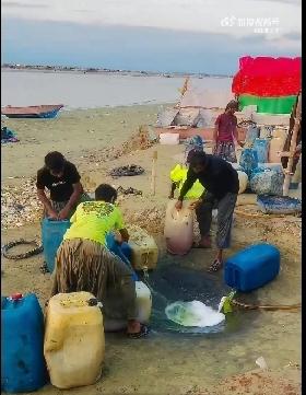伊朗用最隐蔽方式把柴油送出国，石油多到卖不出

伊朗通过“幽灵船队”和“公海洗油