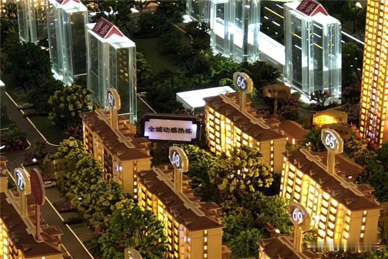 北京一地产项目推出“买一套送一套”活动

中国清明假期期间多地楼盘展开花式促销，