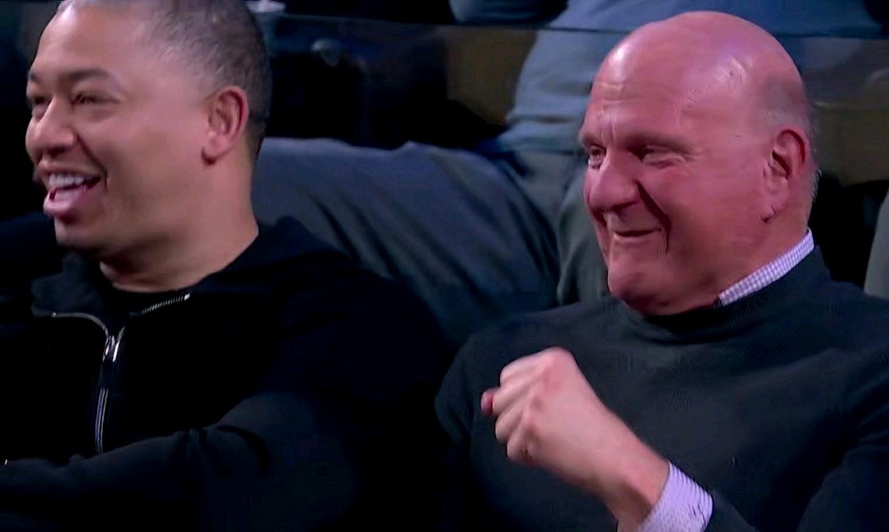 nba全明星最疯狂得分表演诞生了！

老板鲍尔默又赌对了！我卖谁都不会卖小卡！伦