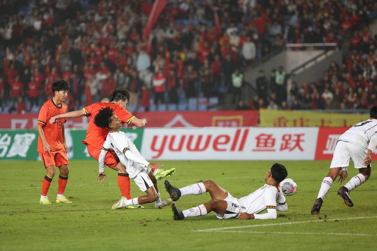 中国u16男足变身虐菜小王子，首场4：0巴林，次轮14：0东帝汶，接下来对阵孟加