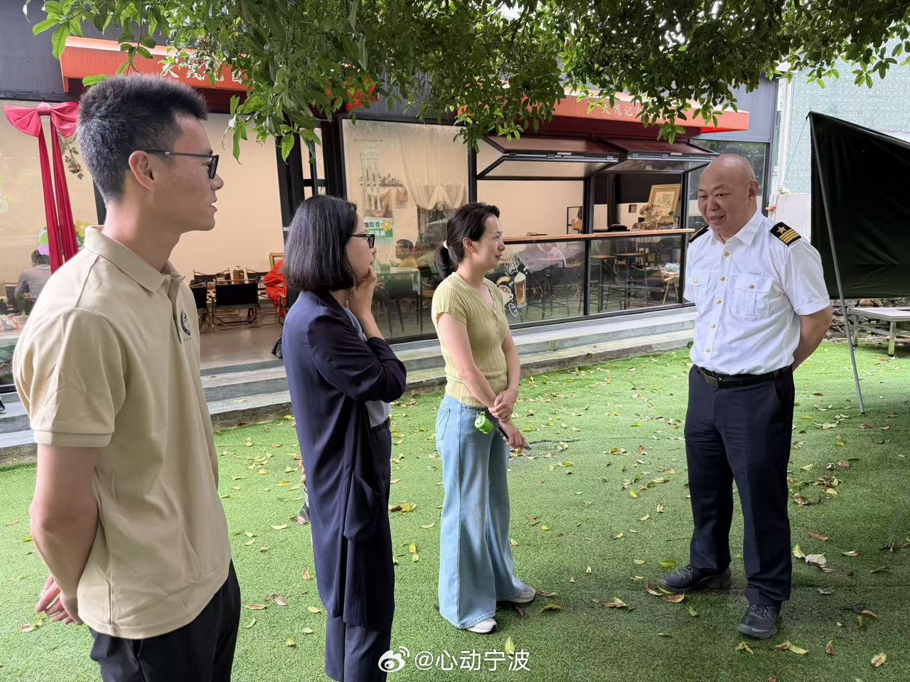 初心映征程四明绘共富【宁波暖心驿站给海员送上特别的七一礼物 】七一前夕，宁波北仑