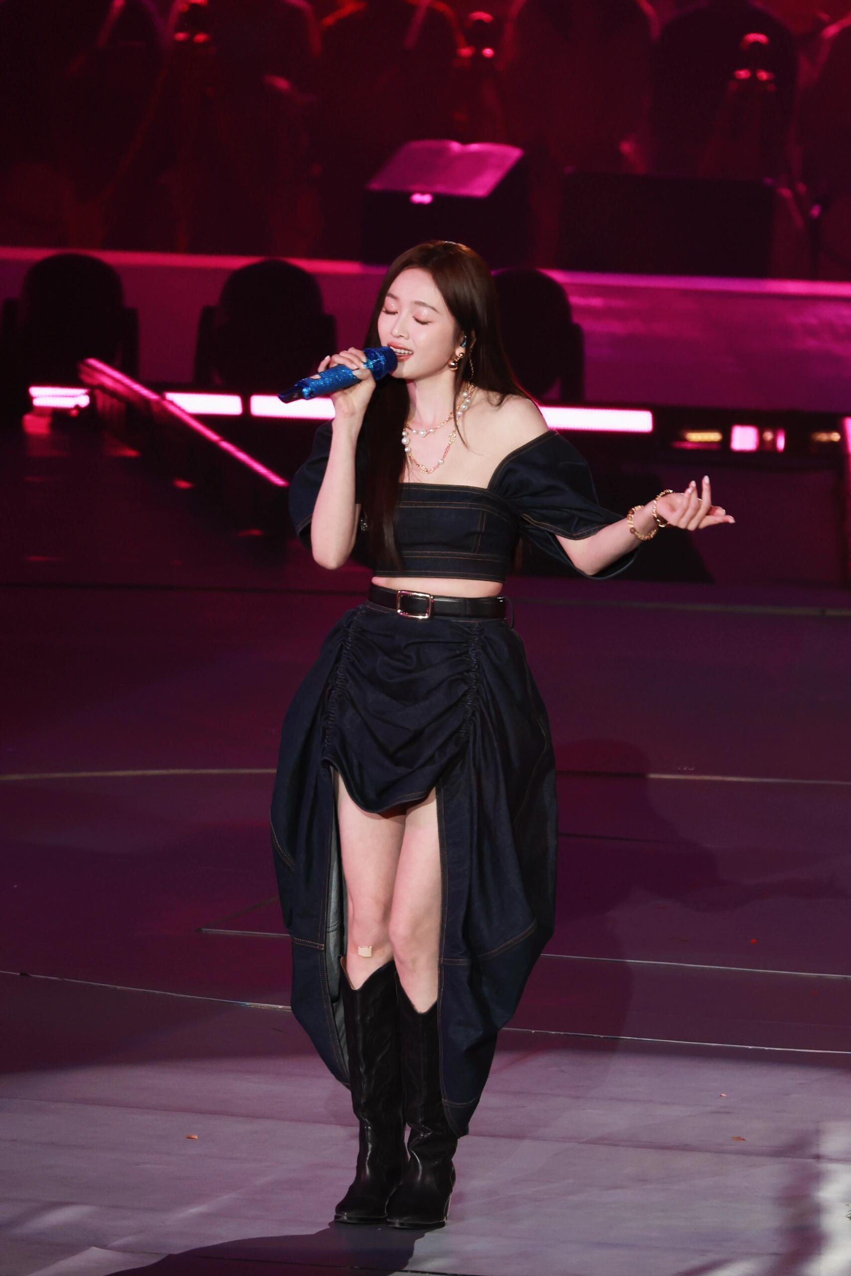 吴宣仪wxy中国电影120周年活力之夜 又刷了一组图 也好看诶