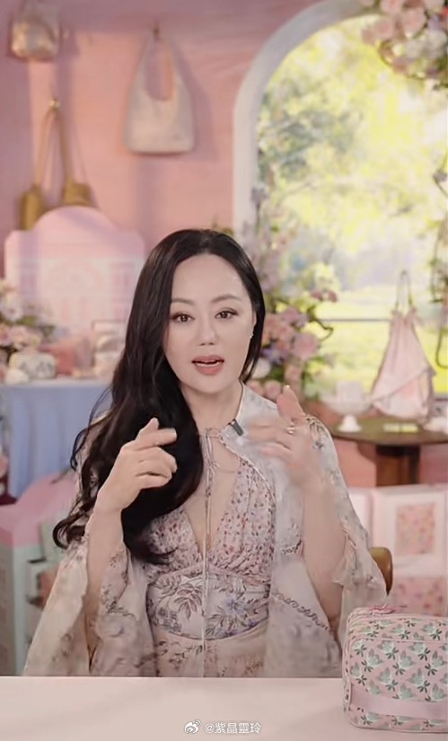 李若彤、章小蕙直播帶貨出事 遭央視踢爆推薦「假保健品」 急發聲明道歉承諾退款近日