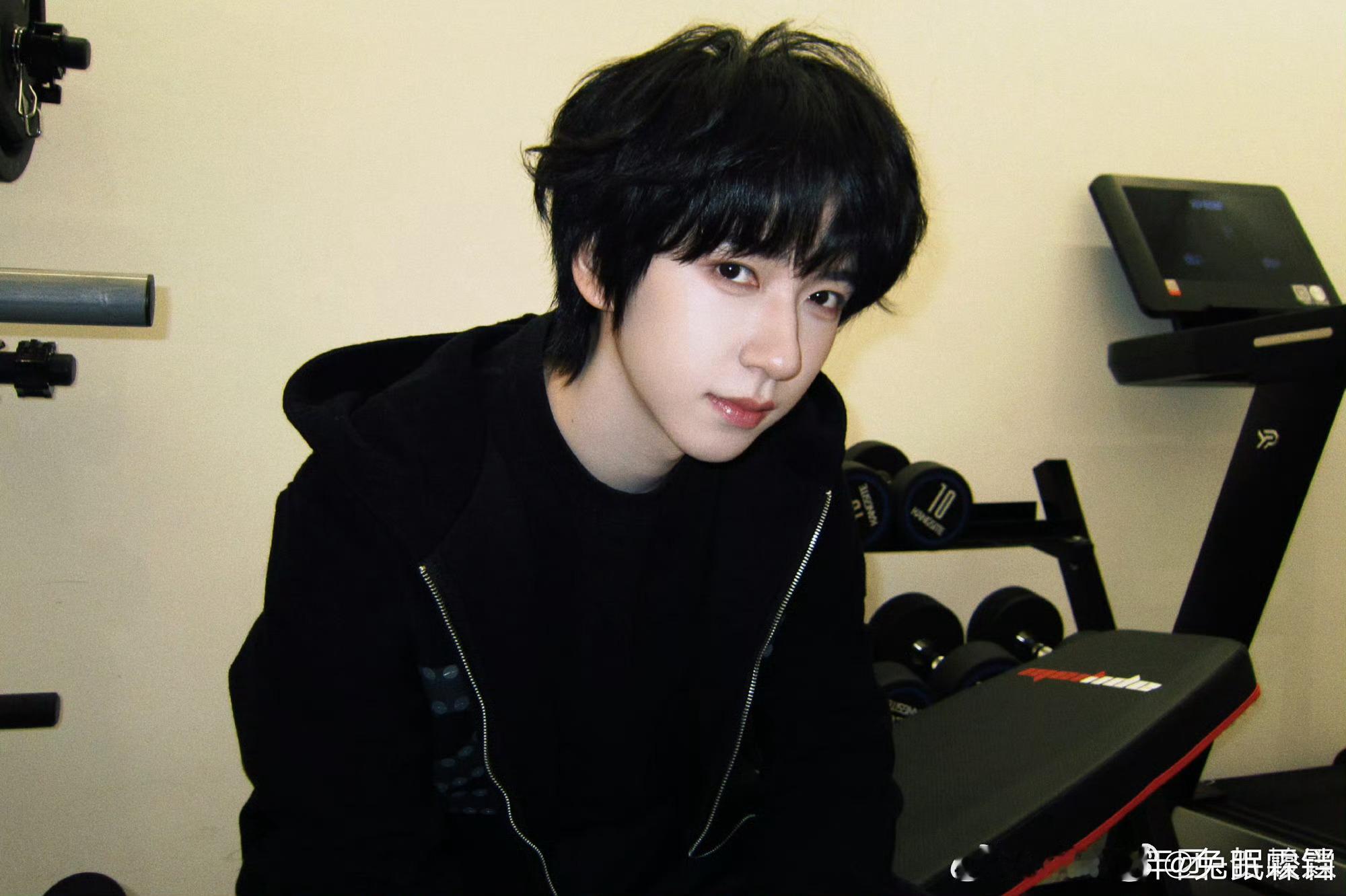 动动！！！！！！！！！！！！！！！！！！！！ 