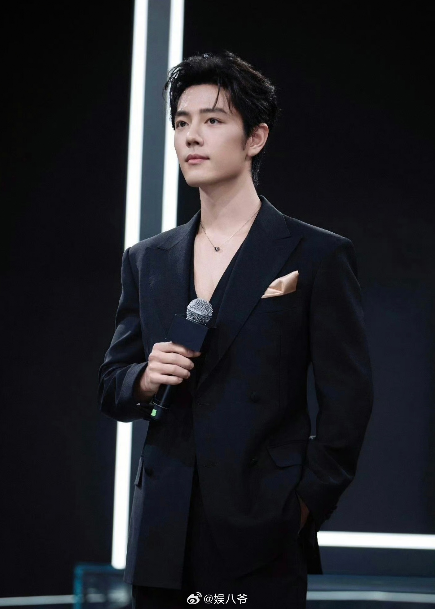 肖战手握3部待播剧期待视帝肖战的全新表现。 