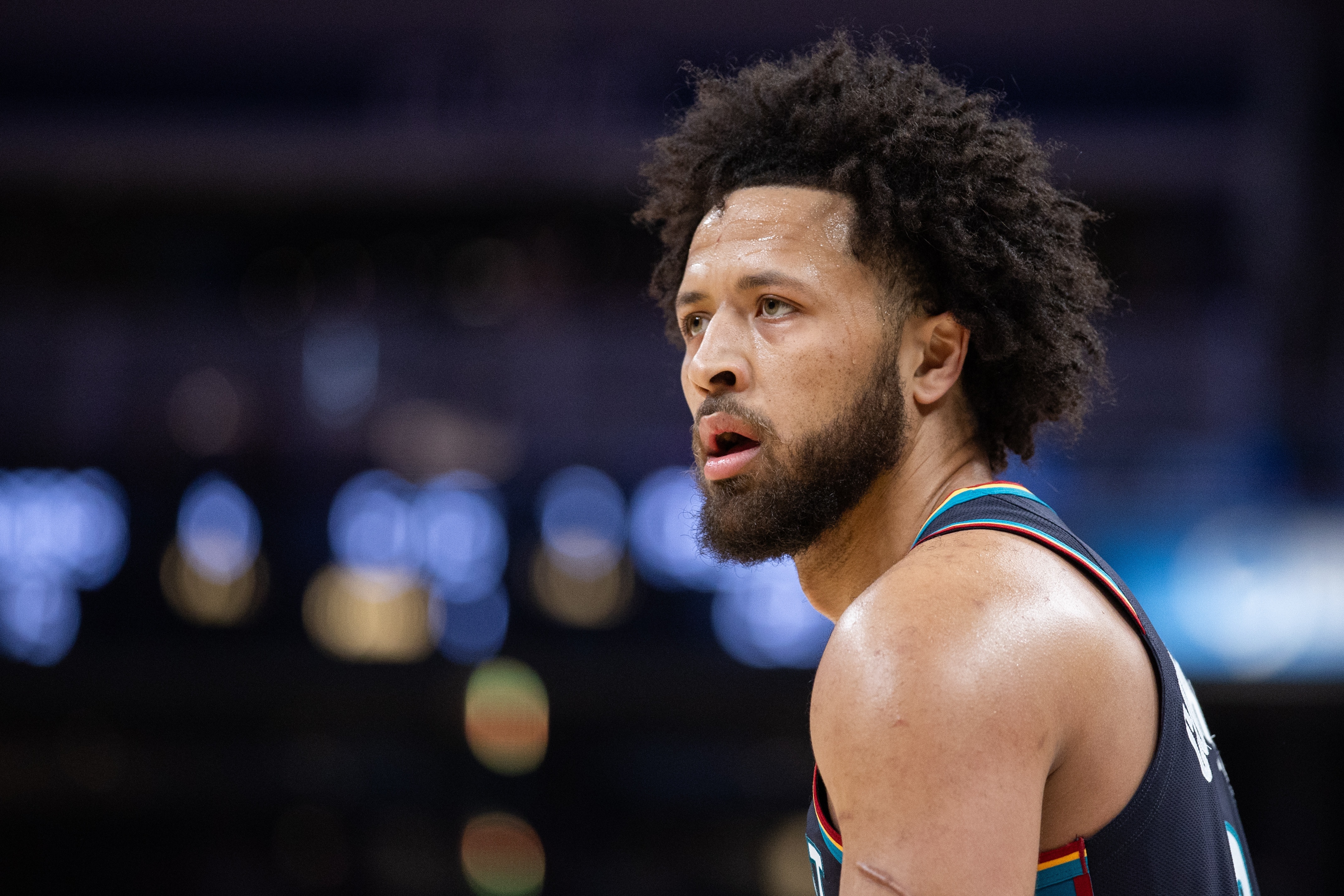 目前活塞保持13连胜，15胜2负高居东部第一！康宁汉姆接受了ESPN记者Vinc