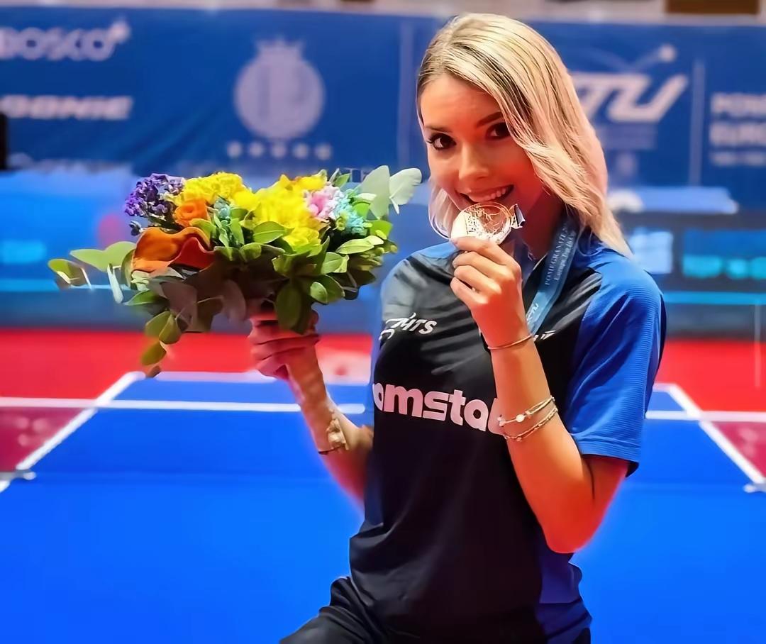 小编做梦刚醒来啦！其实男单冠军女单冠军打8强阵容，我们预测差不多，现在还没有小组