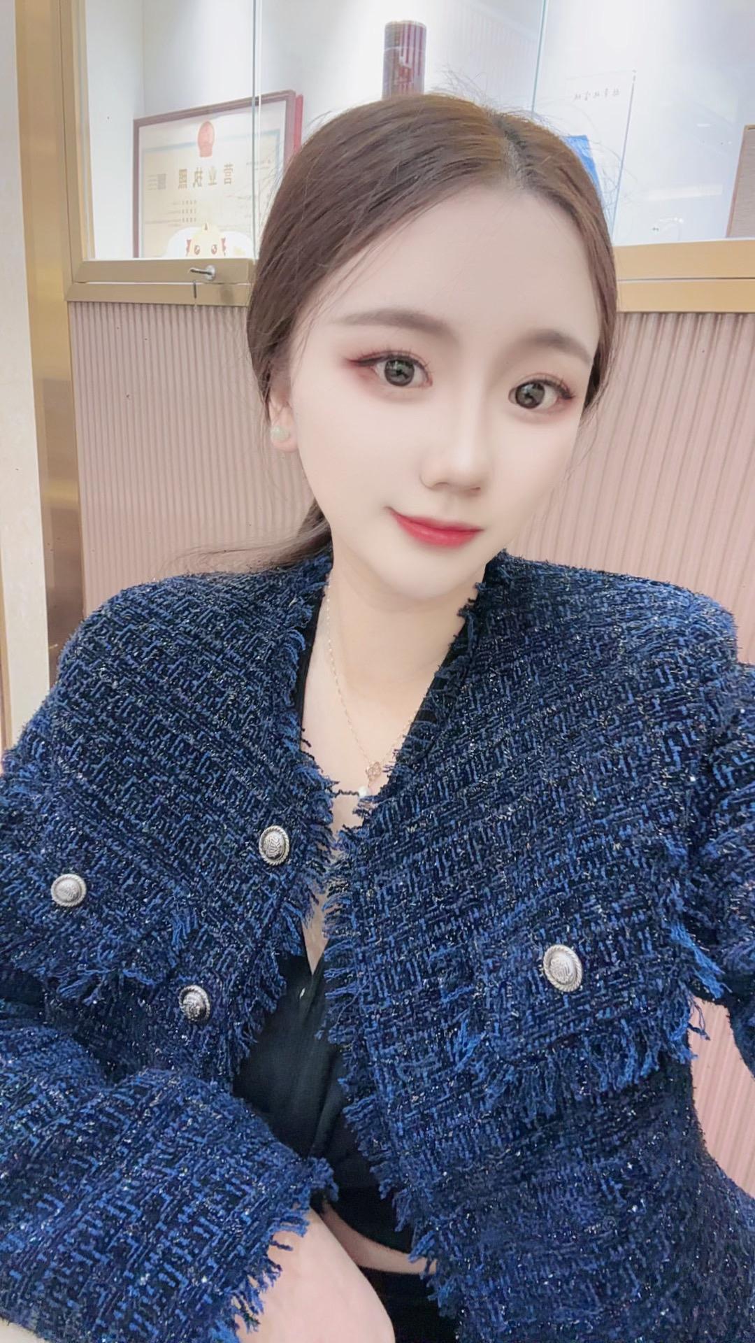 “人生没有弯路，只有必经之路。其实怎么选都会有遗憾，也许好好活在当下...