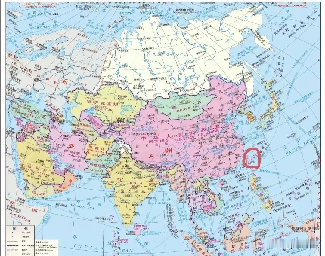 统一台湾的最佳时机已经出现。
之前是有美国、北约、日本等的强烈干预。在现在的形势