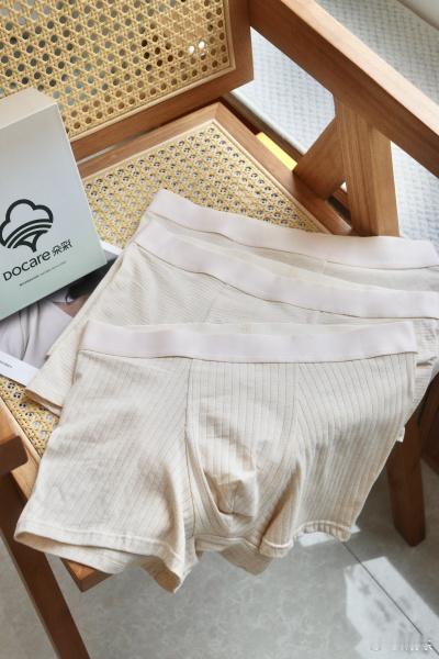 这款内裤我必须种草，品质我看了，还不错。材质是彩棉的，彩棉是地里出来的棉花颜色，