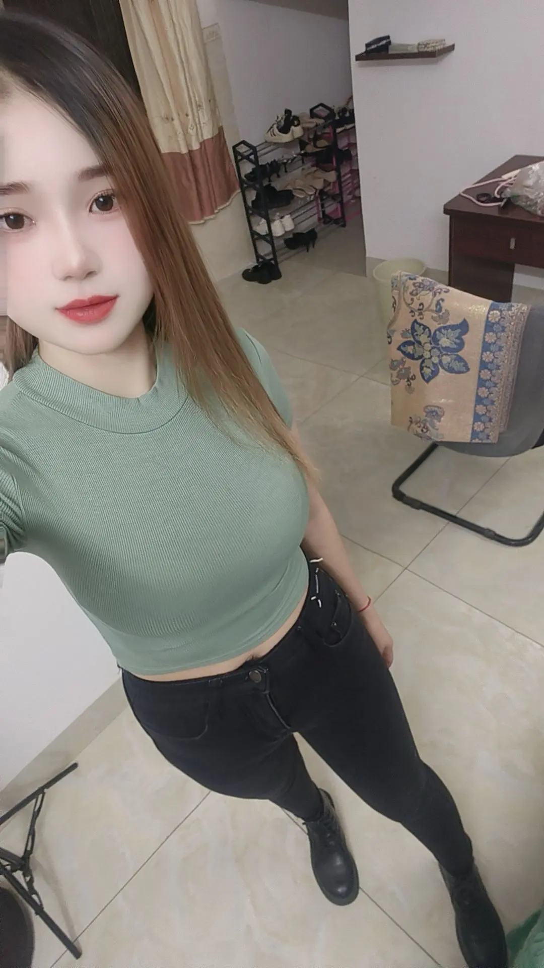 “希望今年的自己： 开心第一 健康第一 赚钱也是第一！